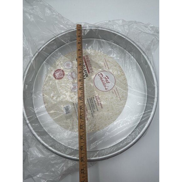 Fat Daddio's Anodized Aluminum Round Cake Pan, 16 x 2 Inch, Silver - Picture 5 of 6